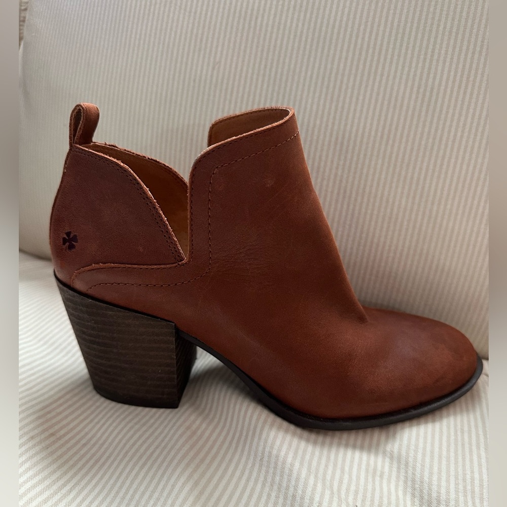 Lucky Brand Chestnut Booties 6.5
